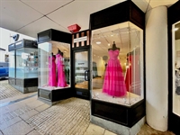 leasehold dress boutique located - 1