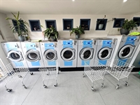 self-service coin-operated launderette clacton-on-sea - 2