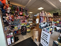 pet supplies business with - 1