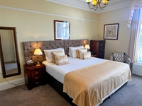 exceptional coastal guest house - 2