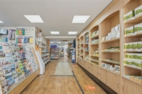 well-established thriving hewsons shop - 3