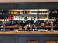 worcestershire country inn set - 2