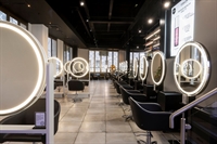 fully-fit barbershop to let - 3