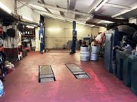 fully equipped garage workshops - 1