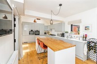 established boutique guest house - 3