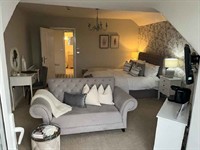 freehold hotels cemaes bay - 3