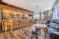 public house to let - 2