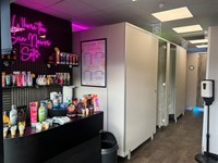 popular tanning lounge - 1