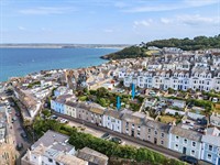 versatile property st ives - 1