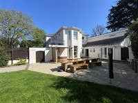 detached 8-bed holiday villa - 3