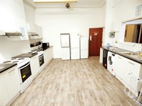 substantial 17 unit hmo - 2