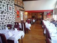 smartly presented contemporary inn - 3
