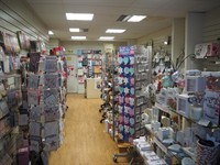 vacant retail unit ideal - 3