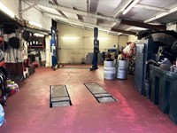 fully equipped garage workshops - 1