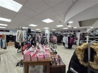 vacant retail unit - 3