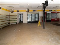 somerdale shop flat - 2