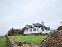 freehold hotels cemaes bay - 1
