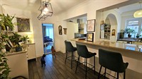 character b& b with - 3