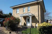 detached house gravesend - 2