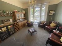 impressive detached 8-bed licensed - 3