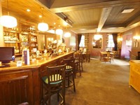 smartly presented inn pub - 2