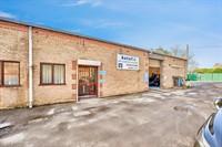 established mot garage hertfordshire - 1