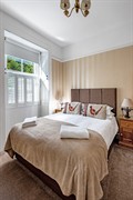 highly regarded 4-star guest - 3