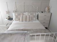 freehold hotels cemaes bay - 2