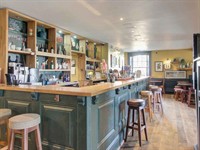 pub with letting rooms - 2