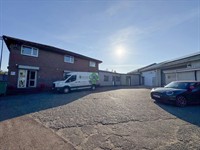 commercial premises with two-storey - 1