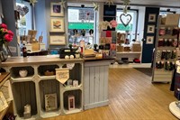 established gift souvenir shop - 2