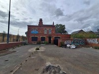 freehold pubs salford - 2