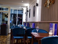 restaurant bar - 3