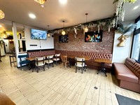 lucrative bar fallowfield - 3