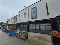 retail st austell - 3