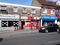 mains post office busy - 1