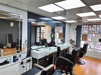 unisex hairdressers - 1