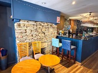 popular restaurant retail high - 2
