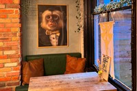 established licenced cafe hale - 3