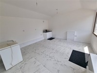 vacant shop unit - 2