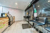 established caribbean takeaway luton - 2