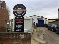 well established garage mot - 1