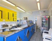 established lock-up fish chip - 3