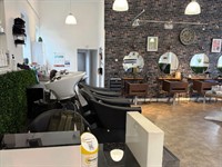 spacious detached hair beauty - 1