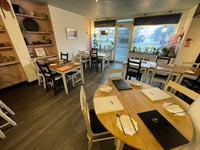 spacious town centre restaurant - 2