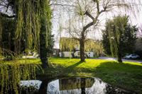 established bridal boutique kingsclere - 1