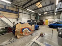 car body repair workshop - 1