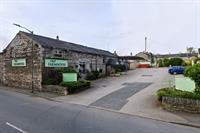 pub restaurant prominent location - 1