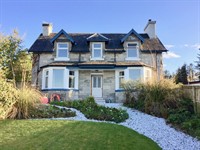established well-presented bed breakfast - 1