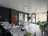 salon for sale whitley - 3